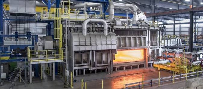Smelting and casting operation at an aluminium plant