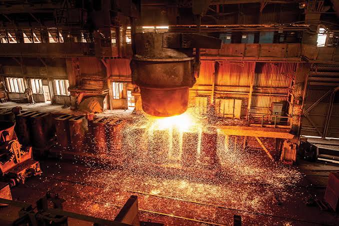 Hydraulic system on steel plant equipment